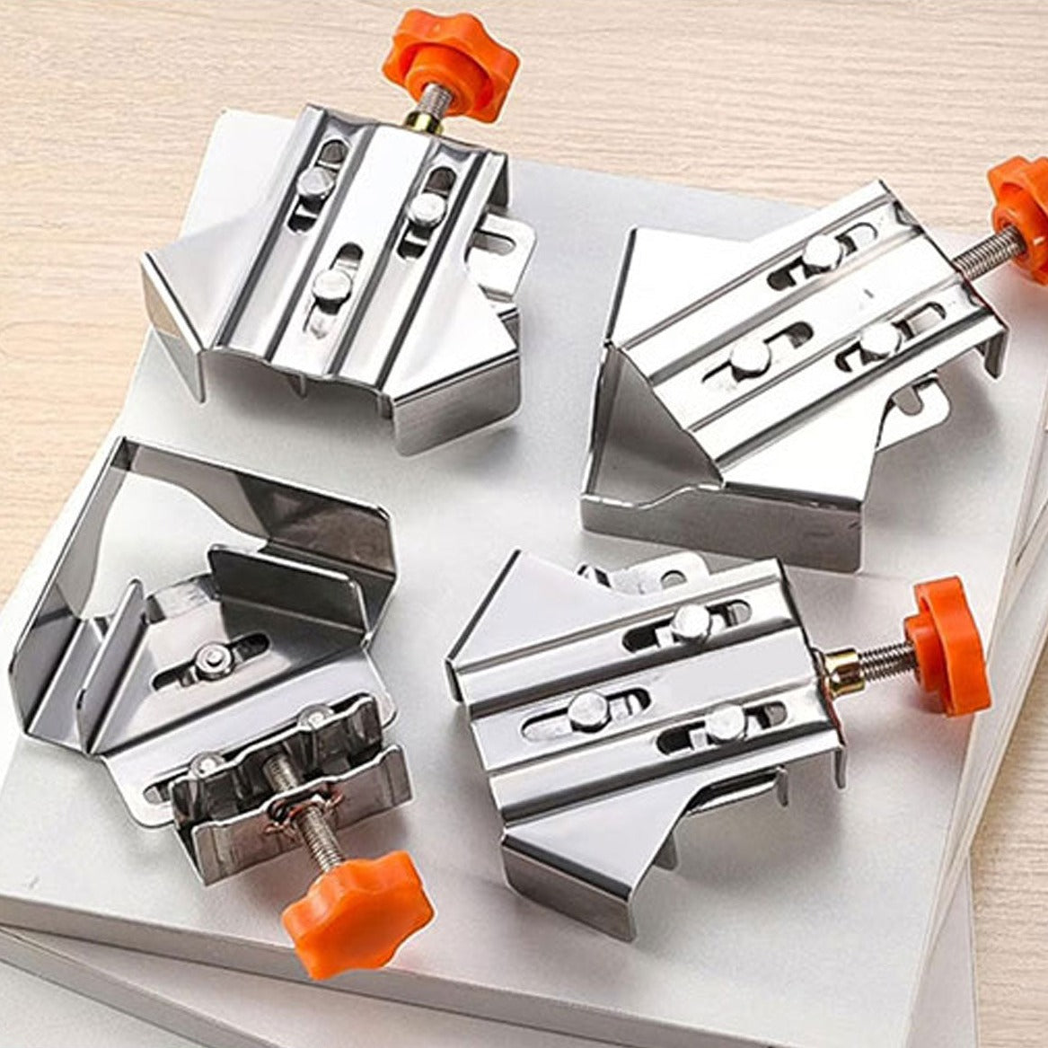 CornerPro™ | Klussen met Precisie, Gemak en Zekerheid!