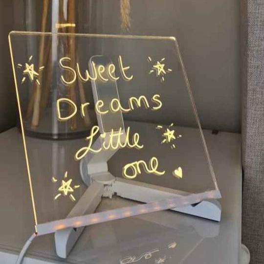 LumaNote™ | Gepersonaliseerd kleuren LED notitiebord